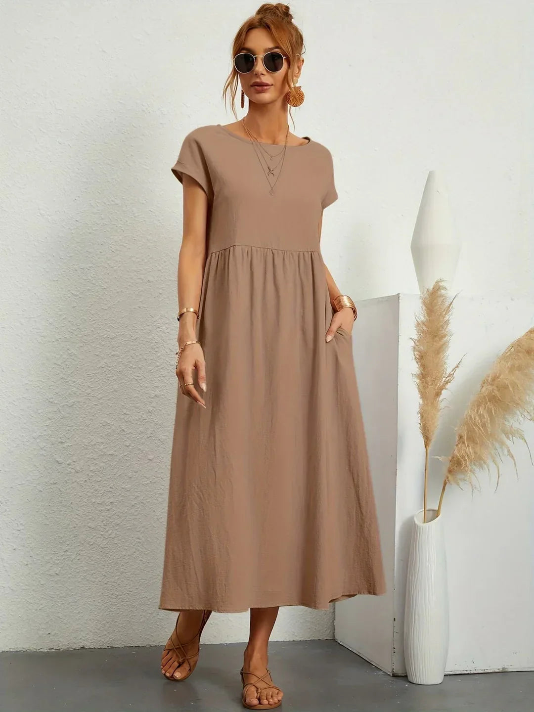 Let bomuldskjole med lommer